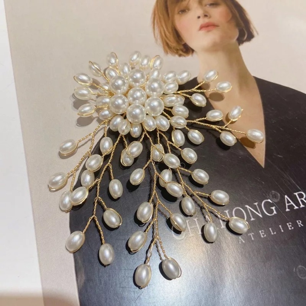 Buy 1 get 1 50% off Brand New Elegant Pearl Pin Badge